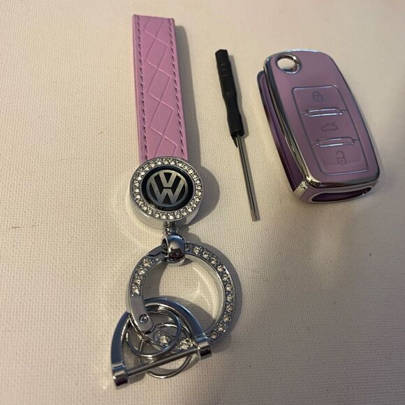 Volkswagen Key Fob Keychain & Key Fob Cover in lavender with bling NWT - Picture 1 of 10